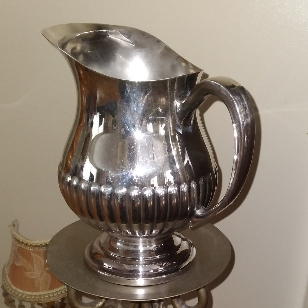 Elegant Vintage Water/ Milk / Juice / Flower Holder, Made in Canada